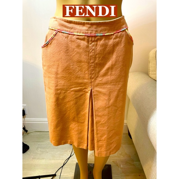 FENDI Skirt w/ Front‎ Pleat Floral Trim Sz 8 - Picture 1 of 14